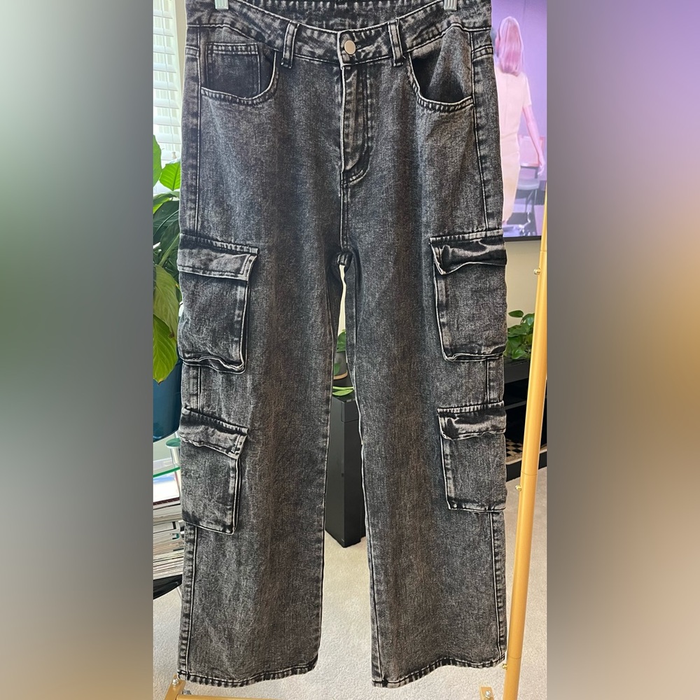 SHEIN black cargo jeans